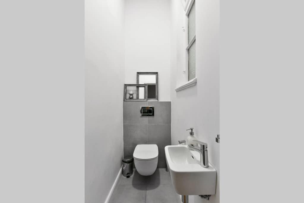 Cityscape Wenceslas Square Apartment Praha Bagian luar foto
